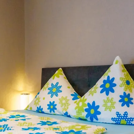 Ferienwohnung Und Gaestezimmer Reis-Kohl Mehring  Chambre photo