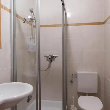 Ferienwohnung Und Gaestezimmer Reis-Kohl Mehring  Chambre photo