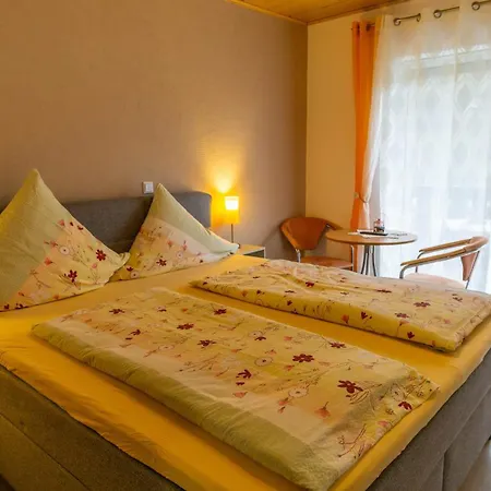Ferienwohnung Und Gaestezimmer Reis-Kohl Mehring  Chambre photo