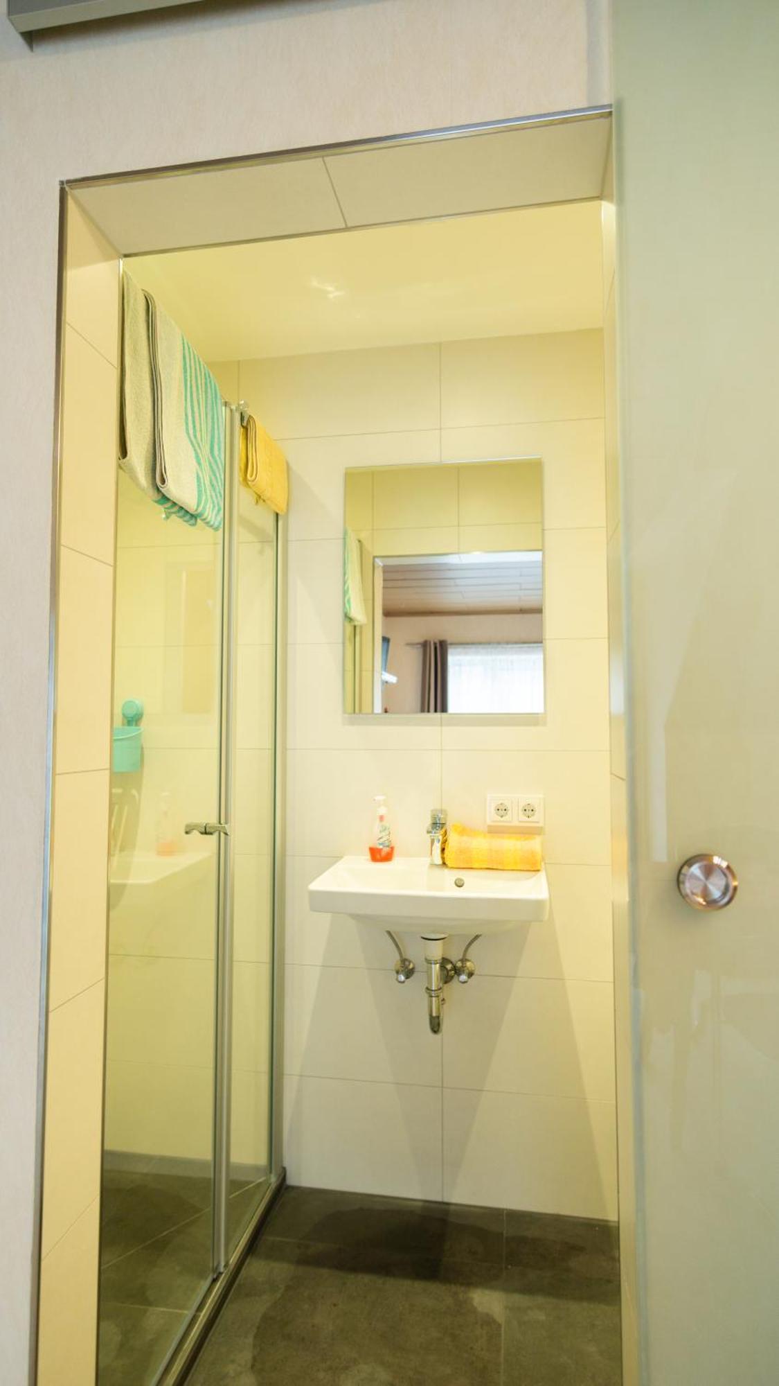 Appartement Und Gaestezimmer Reis-kohl *